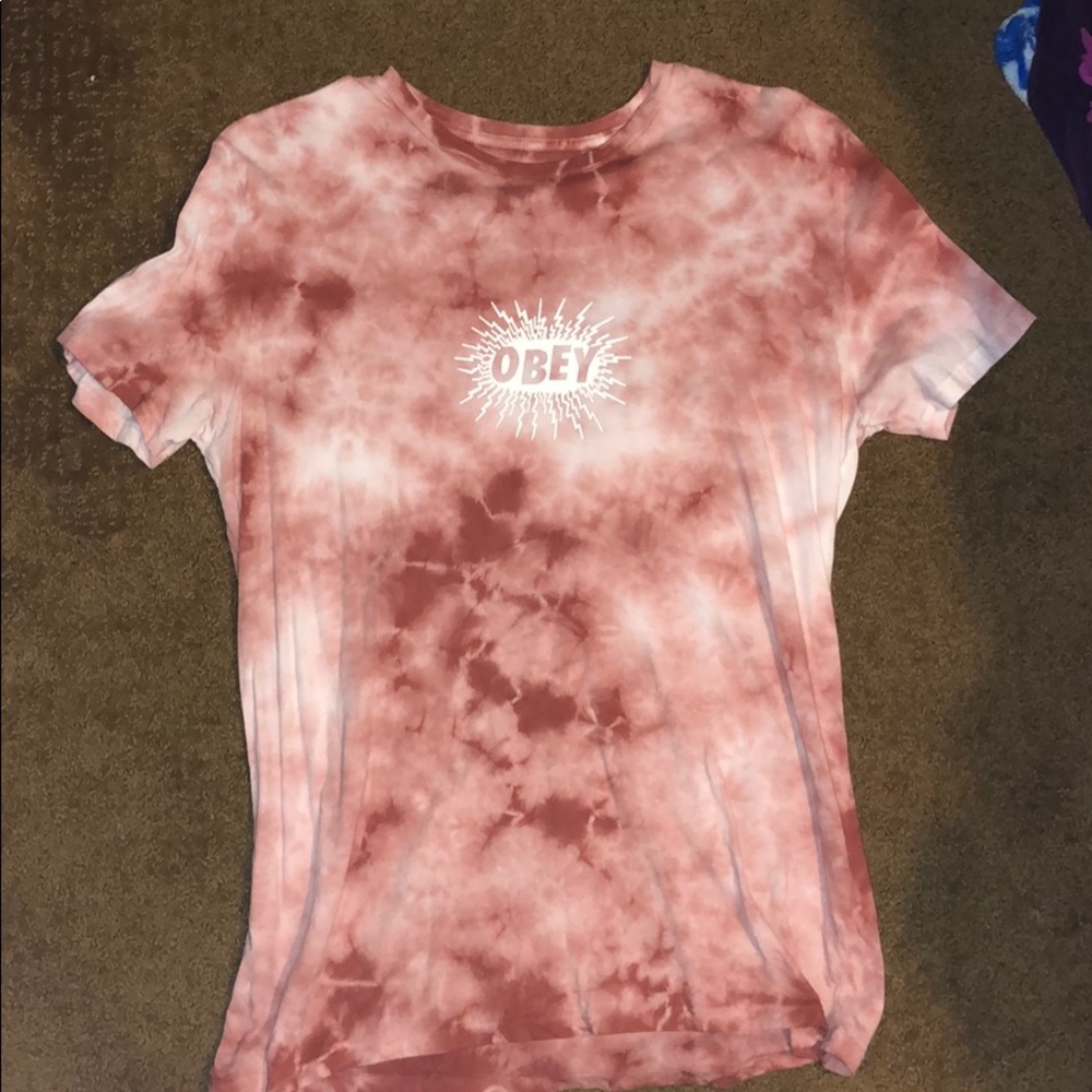 Obey T-shirt